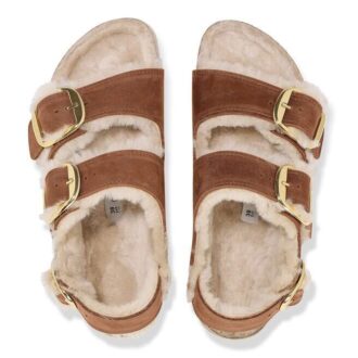 Milano Big Buckle em pele de carneiro natural oleada