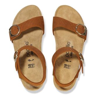 Soley com fivela em anel em couro nubuck com relevo